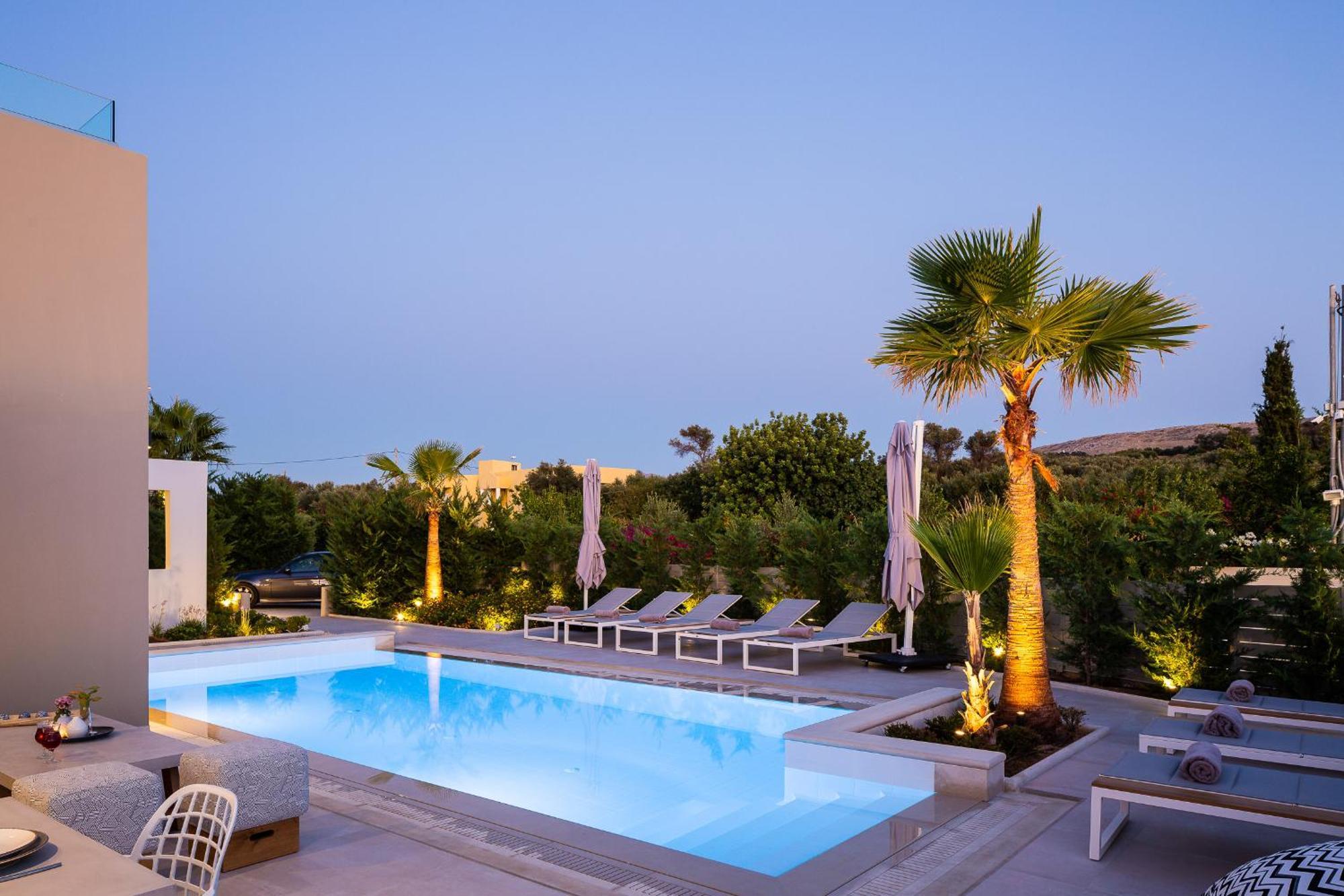 Vasilios Villa, With Pool, Gym & Close To Beach, By Thinkvilla Loutra  Exterior photo