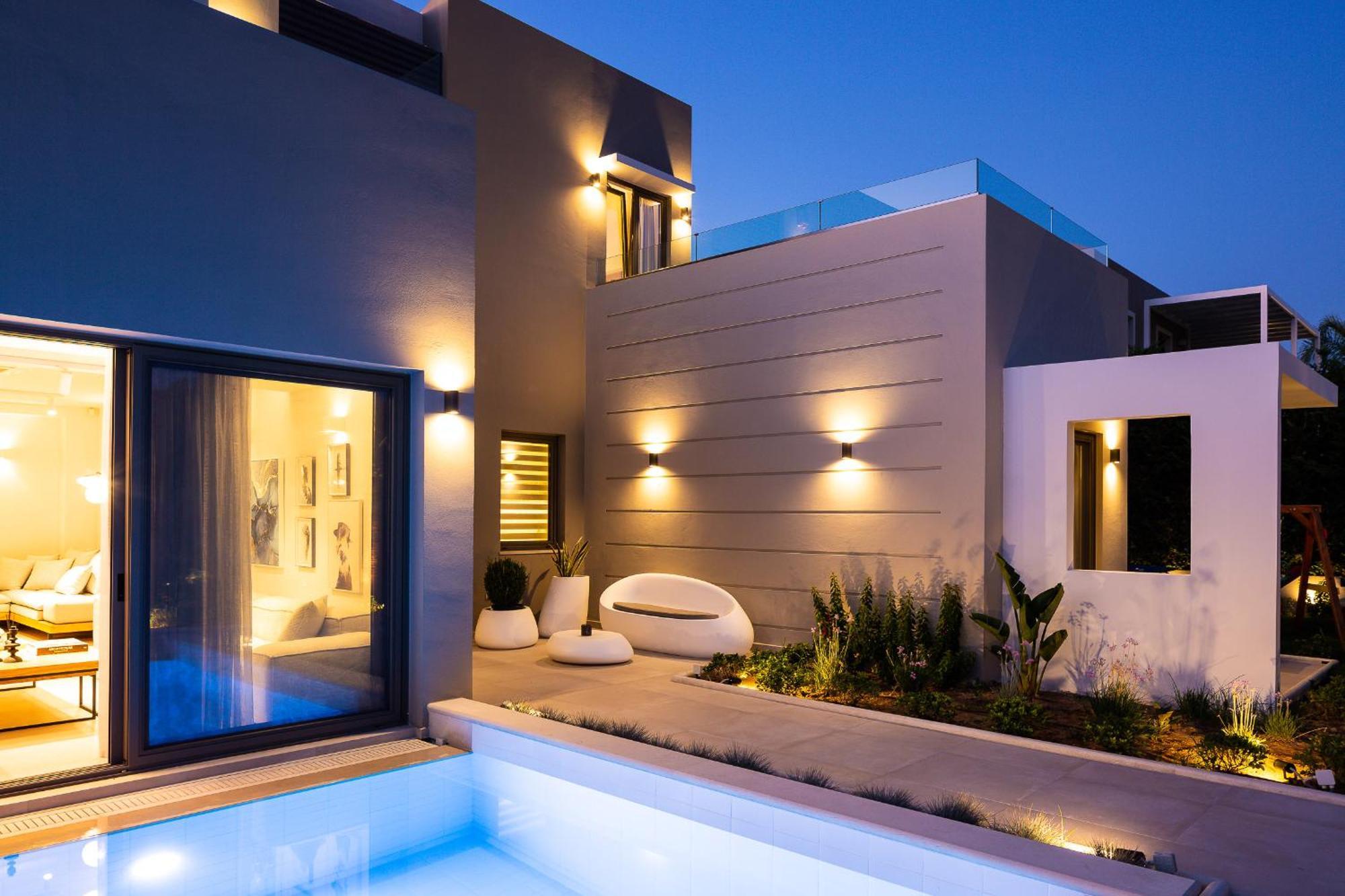 Vasilios Villa, With Pool, Gym & Close To Beach, By Thinkvilla Loutra  Exterior photo