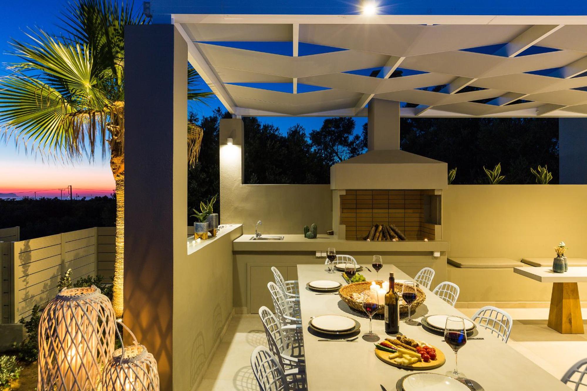 Vasilios Villa, With Pool, Gym & Close To Beach, By Thinkvilla Loutra  Exterior photo