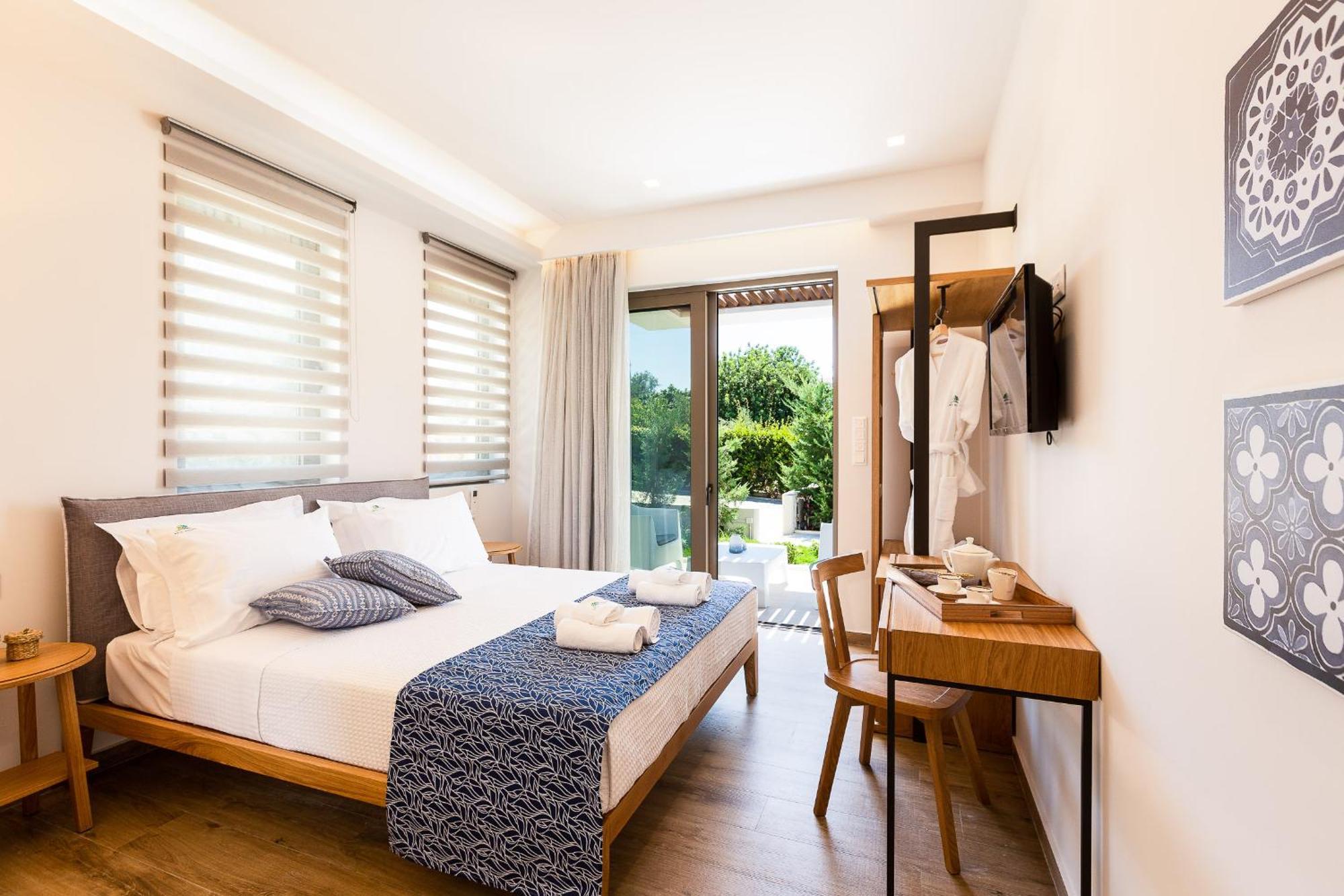 Vasilios Villa, With Pool, Gym & Close To Beach, By Thinkvilla Loutra  Exterior photo